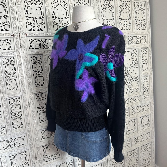 Vintage Black & Purple Floral Grannycore Chunky Knit Sweater Sz Medium - Picture 4 of 9
